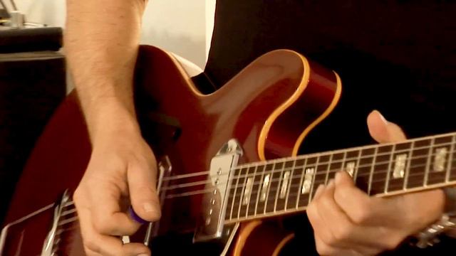 1968 Gibson ES-330 (long neck) burgundy, Part1 смотреть онлайн