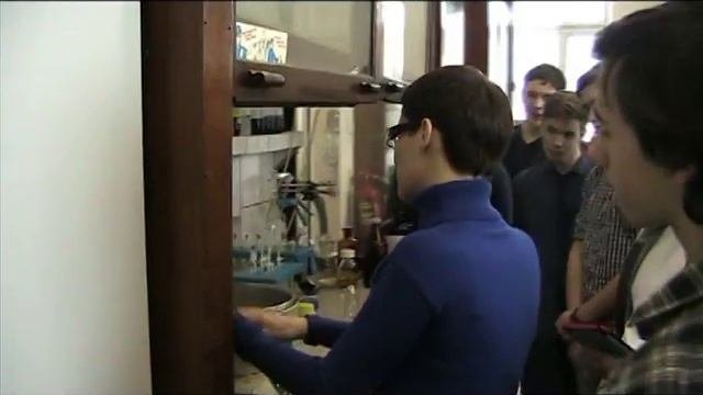 Кафедра химии почв. Экскурсия для школьников по испытательному центру факультета почвоведения МГУ