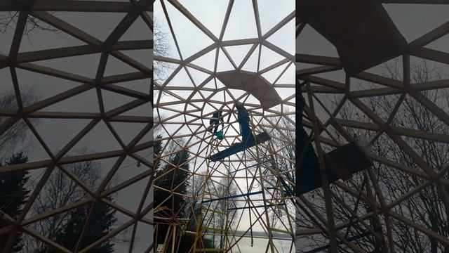 Строим геокупольный шатёр 89254095944 #геокупол #стройка #круглоеозеро #праздник #дома #купольныйдо