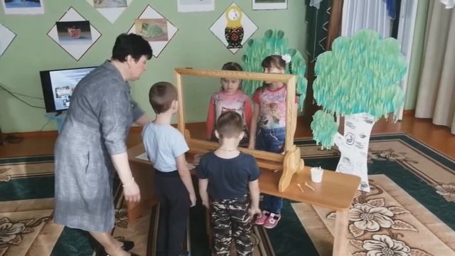 ПРОЗРАЧНЫЙ МОЛЬБЕРТ смотреть онлайн