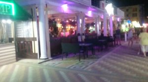 Вечерняя жизнь на побережье посёлка Новомихайловский