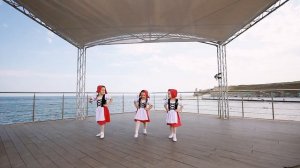 Танец красных шапочек Детский танец