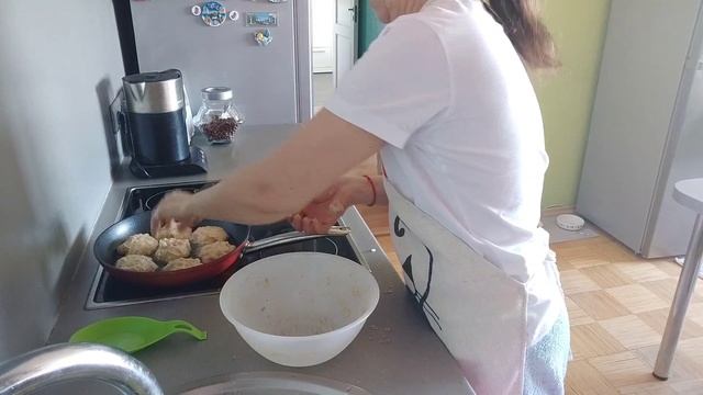 Готовлю вкусные куриные котлетки, на гарнир гречка.#рецепты #вкусныерецепты