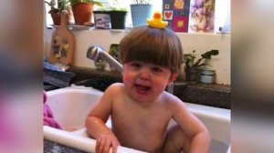 Почему дети плачут?