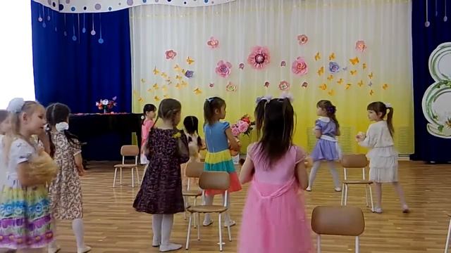 УТРЕННИК 8 МАРТА! Танец с куклами "Баю-бай, малышка"
