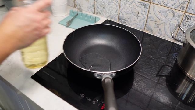 СВИНИНА В КЛЯРЕ с Болгарским Перцем по-Китайски – Рецепт Мяса в Крахмале с Соевым Соусом смотреть онлайн