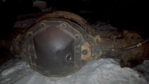 Доливаем масло в задний мост MB 408D
