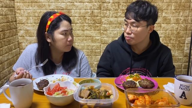 Мукбанг/Котлеты с пюре и рисом/ смотреть онлайн