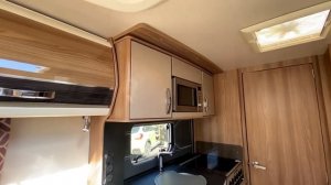 Обзор английского каравана, прицепа-дома Swift Conqueror 560 2019 года с отоплением Alde