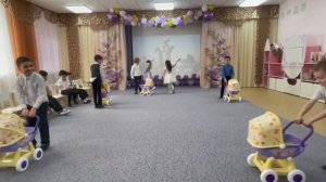 сценка "Семья", подготовительная к школе группа, 8 марта