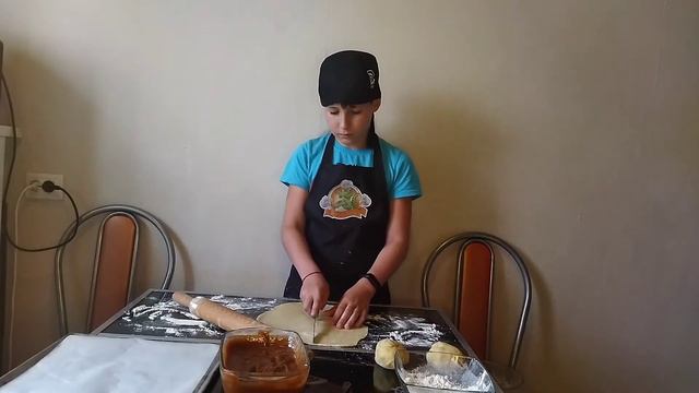 Рогалики с карамелью.