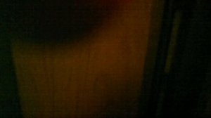 Как выбраться из застрявшего лифта?