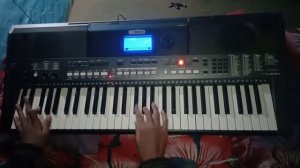 yamaha psr i400 me pahli bar itna achha harmonium sunkar maja aajaega use headphones to see