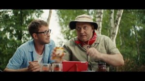 Самый душевный охотник Витя (в исполнении Сергея Бурунова) поехал на отдых с друзьями