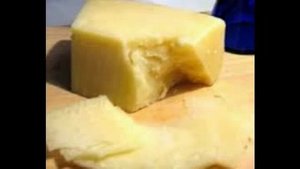 Как сделать сыр из творога.  Рецепт под видео