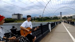 СКОЛЬКО ЗАРАБАТЫВАЮТ УЛИЧНЫЕ МУЗЫКАНТЫ? (заработать за час) !!!