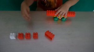 Собираем машину из конструктора...