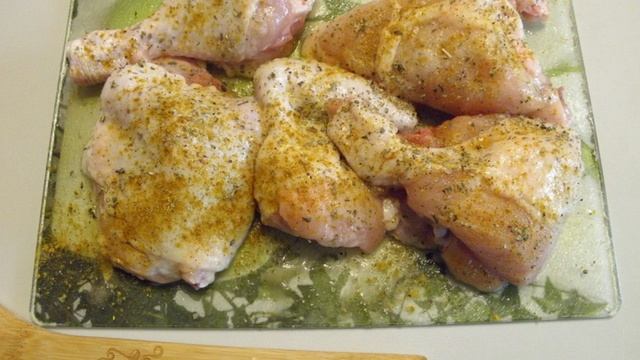 Курица на соли кусочками