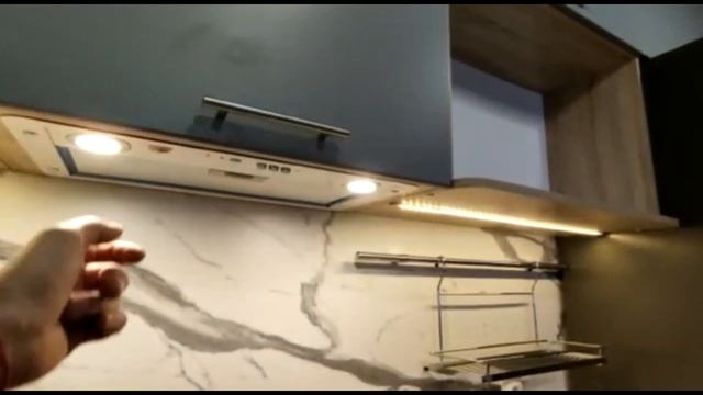 Стильная светлая кухня MRAMO LUSSO смотреть онлайн