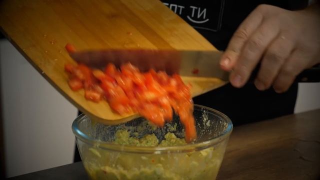 ГУАКАМОЛЕ - рецепт мексиканской закуски из авокадо ☆ Рецепт от Олега Баженова #37 [FOODIES.ACADEMY] смотреть онлайн