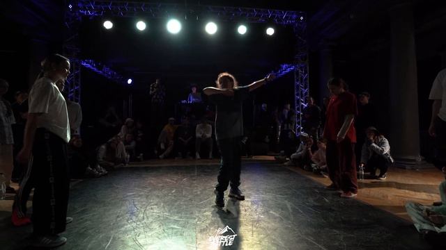 Everest Battle 2023 Hip-Hop 2х2 1/2 FINAL: 2sunclan vs И Огонь и Вода смотреть онлайн