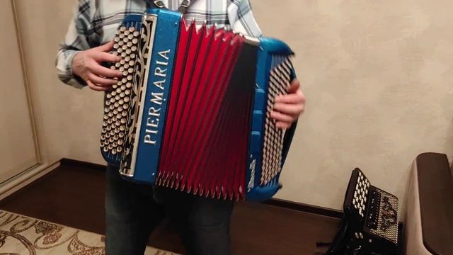 Поздравляем всех с первым днём зимы! Желаем всем хорошего настроения и здоровья! смотреть онлайн