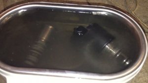 Мойка соленоидов в ультразвуковой ванночке.