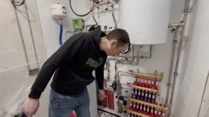 Обзор в двухэтажном доме отопление водоснабжение