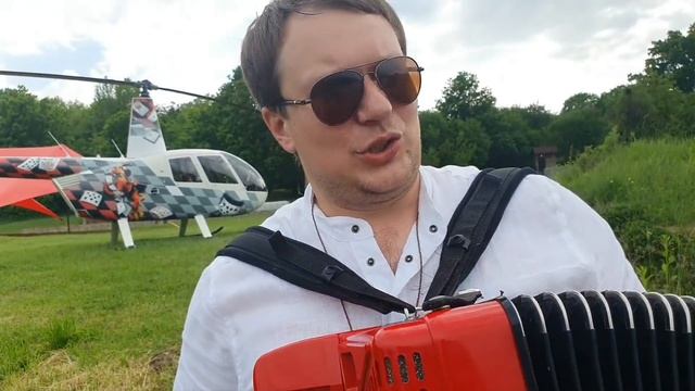 ЖАРЕНЫЙ МОРСКОЙ ОКУНЬ С МОЛОДЫМИ ОВОЩАМИ С ОГОРОДА РЕЦЕПТЫ СЮФ
