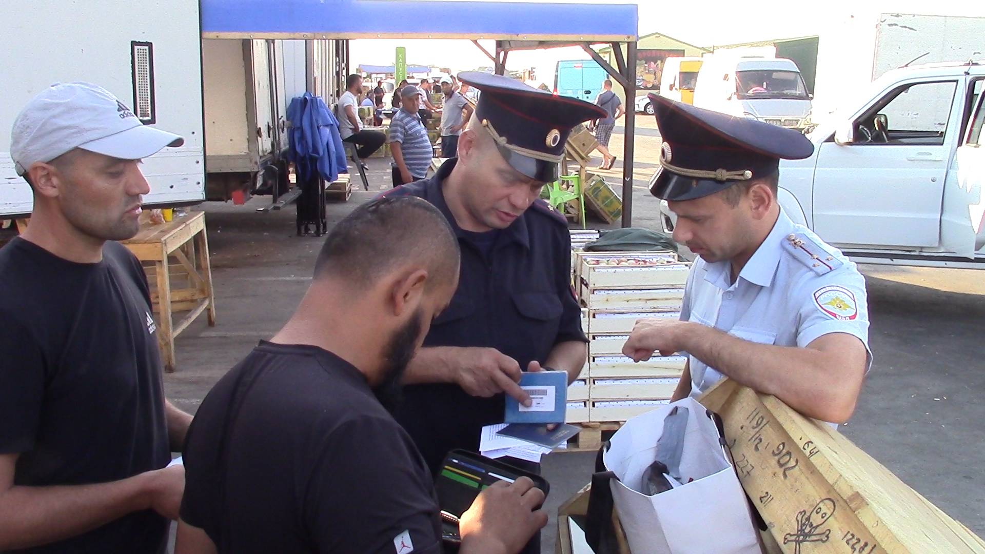 В Ростовской области продолжаются проверочные мероприятия в сфере миграции