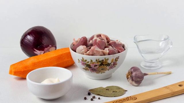 Салат с куриными потрошками смотреть онлайн