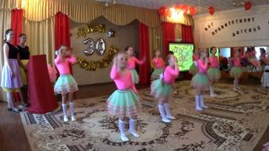 9 группа Антошка сад - танец "Ягода-малинка"