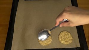 Печенье из двух ингредиентов. Кунжутное печенье. Кунжутное печенье без муки и сахара.