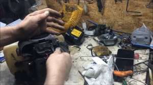 Мото_коса "Чемпион Т523 S-2"вполне приличный инструмент на две пятилетки!)