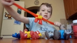Иван Хитрован играет в героев Гуджицу