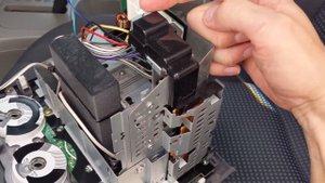 2005 Mazda Demio stereo replacement