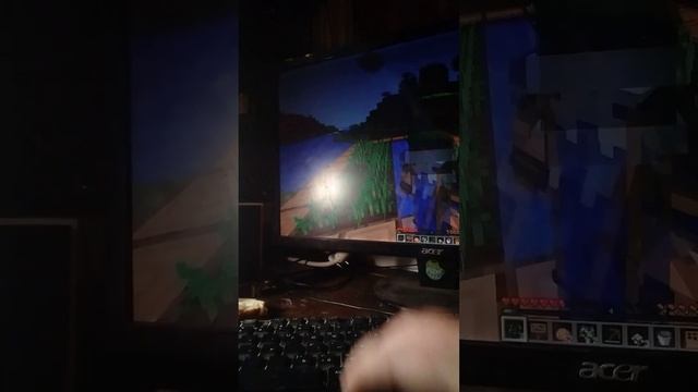 Играю в майнкрафт на компе? было трудно поставить телефон (камеру). смотреть онлайн