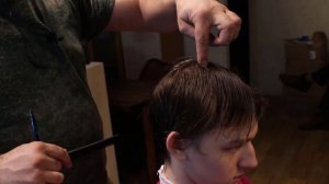 Мужская удлинённая модельная стрижка. Men's haircut