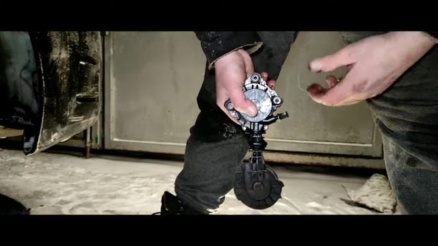 обслуживание фрикционного ролика Пежо-Ситроен. замена подшипника. смотреть онлайн