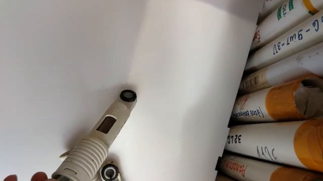 LG WD-12170SD замена амортизаторов, стиральная машина гремит, скачет, вибрация. смотреть онлайн