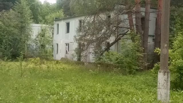 Настальгия по СССР. Руины пионерского лагеря имени Гагарина.