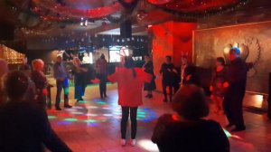 Как по речке, да по Волге