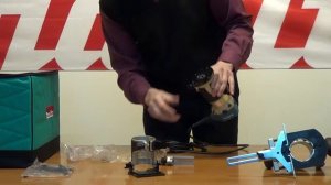 21. Фрезер Макита RT0700CX2