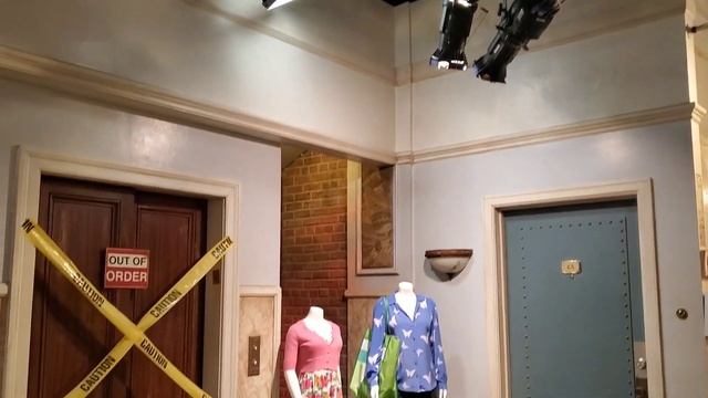 Warner Brothers Studio Tour смотреть онлайн