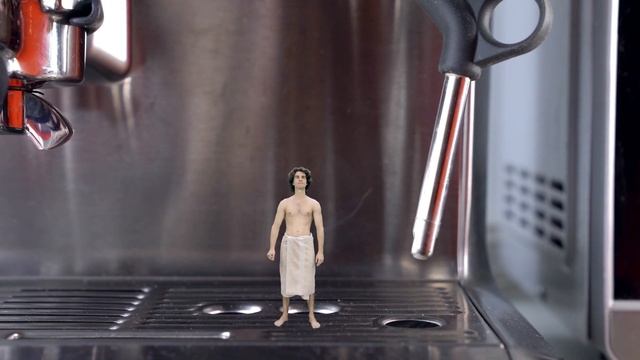 ЗумЗум уменьшение - Сауна в кофемашине смотреть онлайн