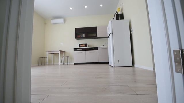 Битва плитки, ламината и кварцвинила//В Крым на ПМЖ смотреть онлайн