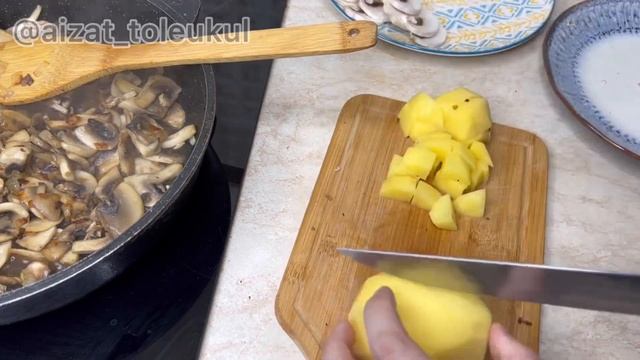 ГРИБНОЙ СУП-ПЮРЕ как В РЕСТОРАНЕ?| Приготовим грибной суп за 30миеут⏳| Лучший рецепт?? смотреть онлайн