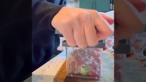 Гаджет для кухни для овощей быстро нарезать #shorts