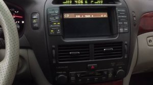 Играет "Марк Левинсон".