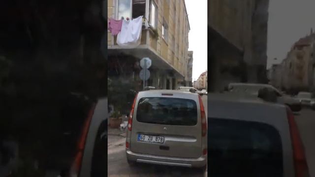 Вот такая погода в Стамбуле в феврале. Видали такое? Район Зейтинбурну